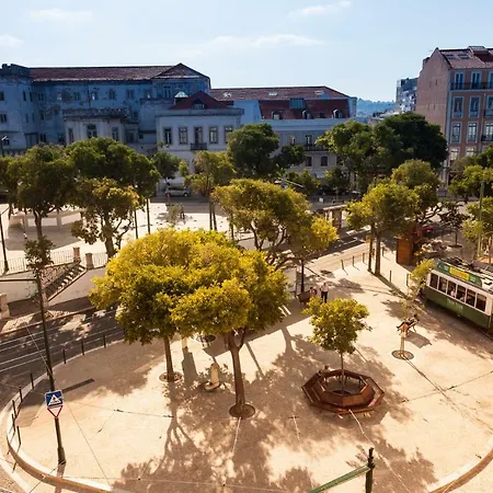 Bwelcome Graca Lifestyle & Culture * Lisboa